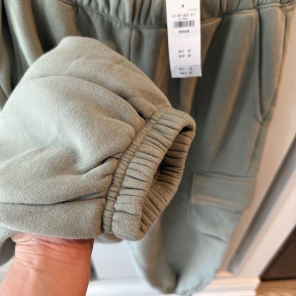 Abercrombie Cargo Sunday Sweatpants - Picture 5 of 5